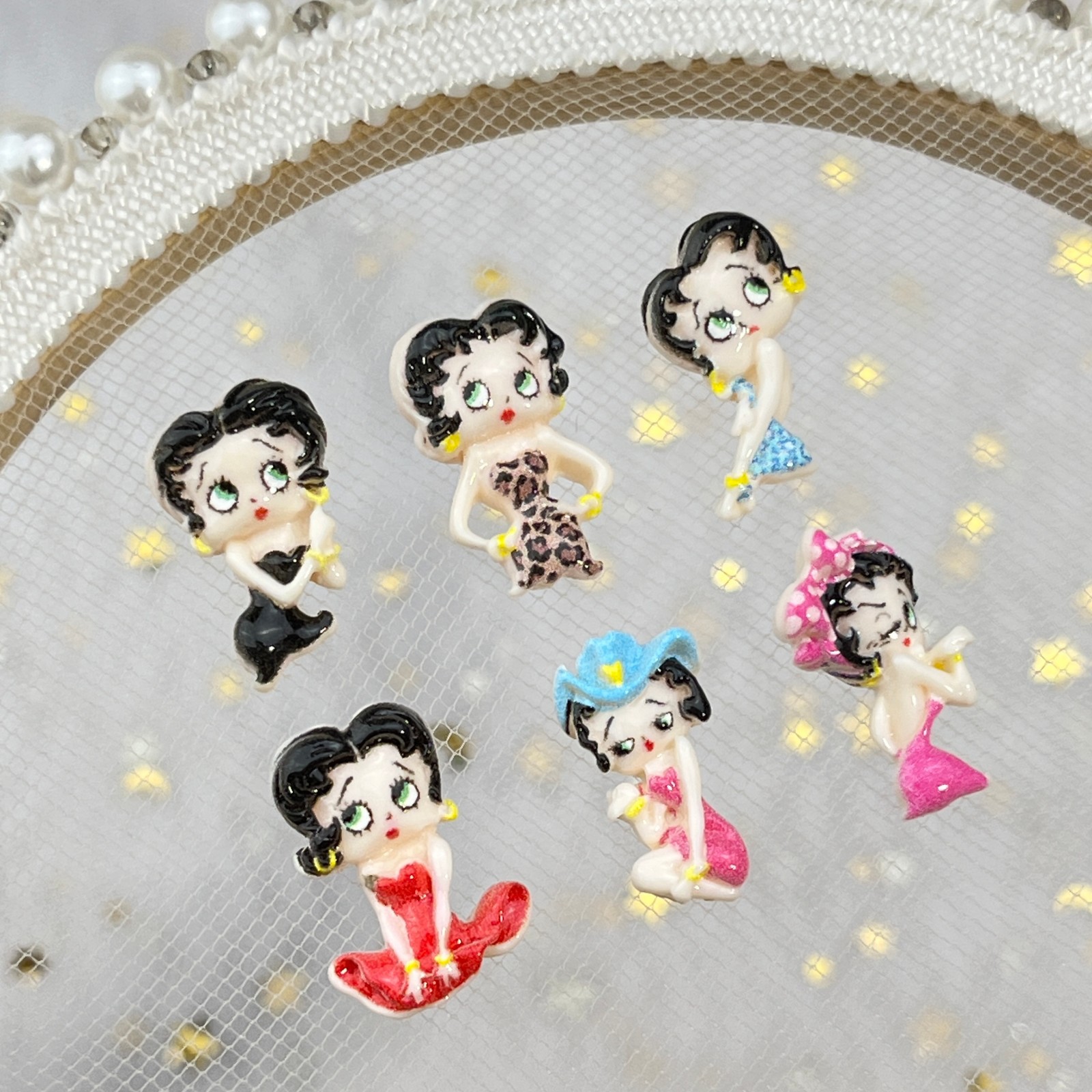100個入り カートゥーンベティ ネイルアートアクセサリー  - Nail Art のレビューと価格