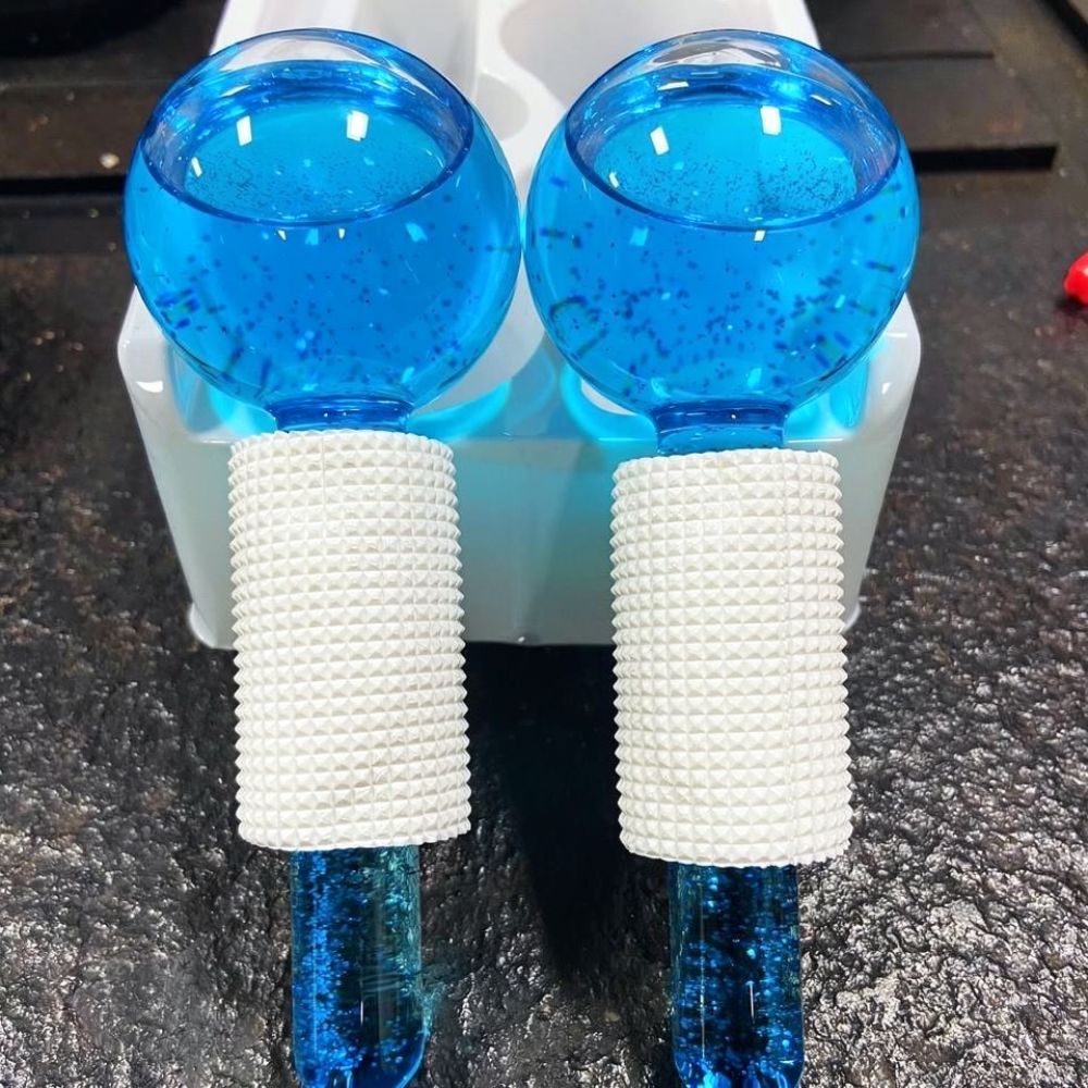フェイスマッサージ用アイスグローブ、冷却ローラー、クライオス - Face Ice Roller Puffiness のレビューと価格
